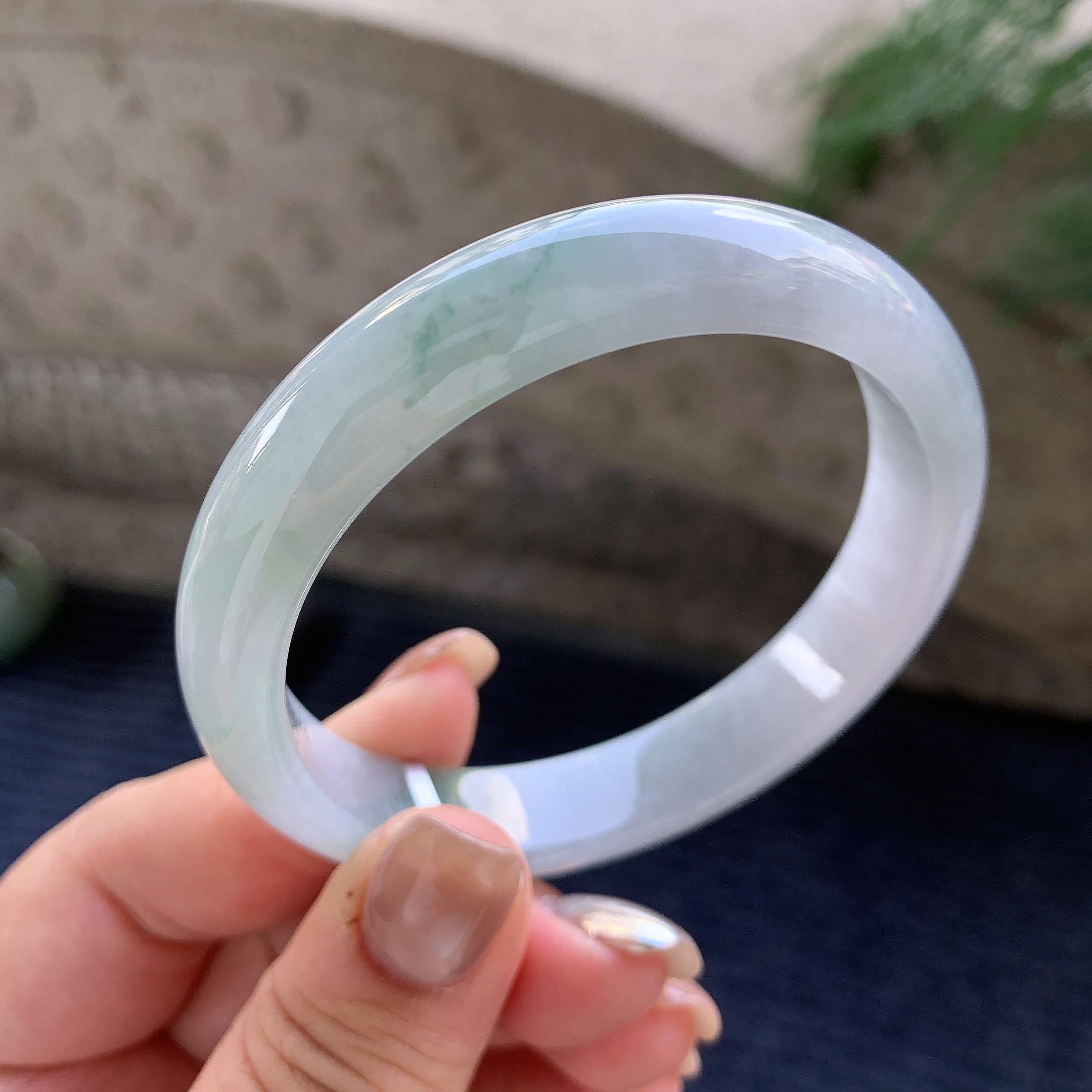 大圈口  细糯种飘蓝花正圈平安镯  59圈口  天然缅甸A货翡翠（yc424741）