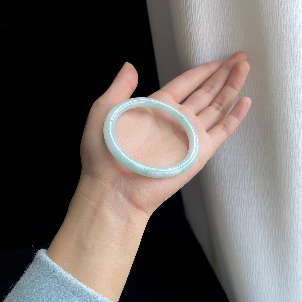 糯冰淡底色翡翠圆条手镯（55mm)（yc334656）