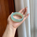 糯冰晴底宽版翡翠平安镯（55.7mm）（yc373870）