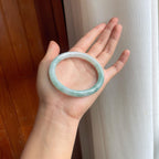 糯冰飘花圆条翡翠手镯（55.6mm）（yc249149）