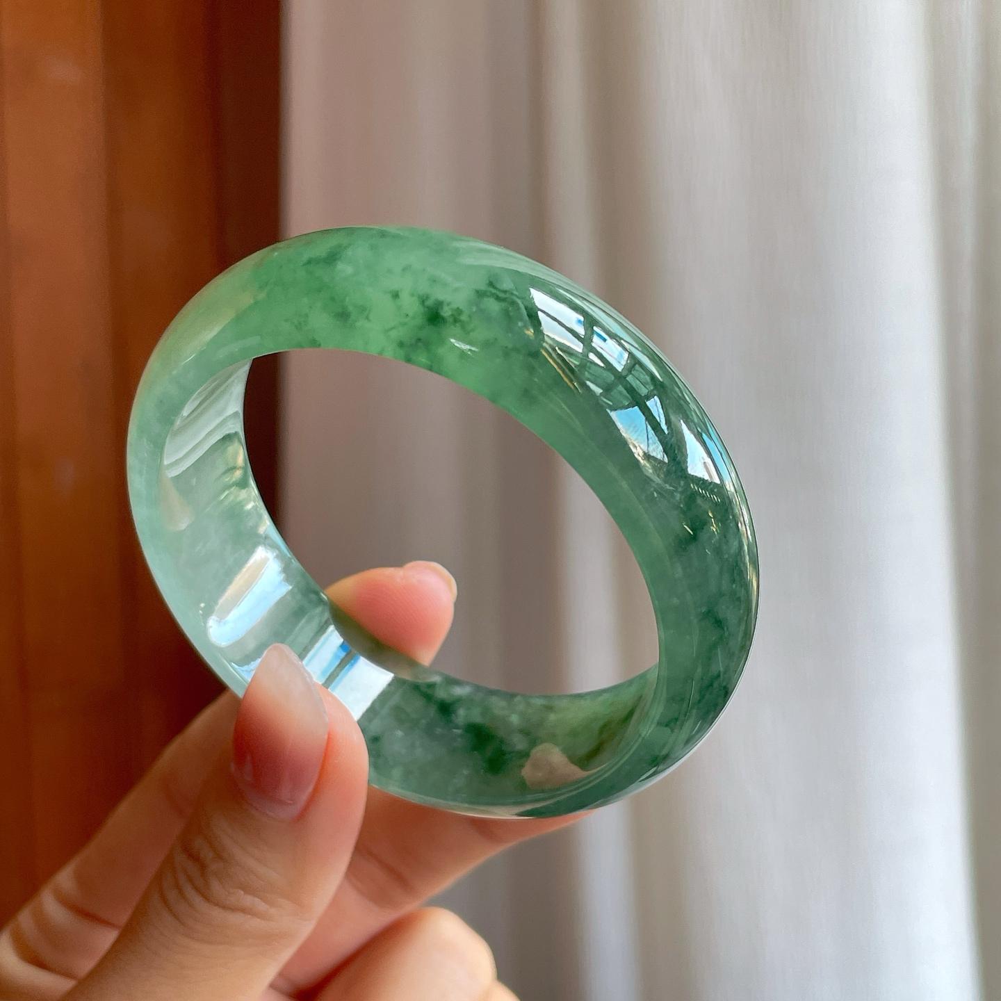 糯冰飘花宽版翡翠平安镯（57mm）（yc310962）
