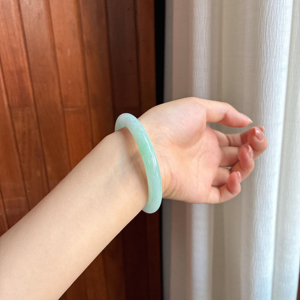 糯冰蓝晴翡翠圆条手镯 53圈（yc436783）