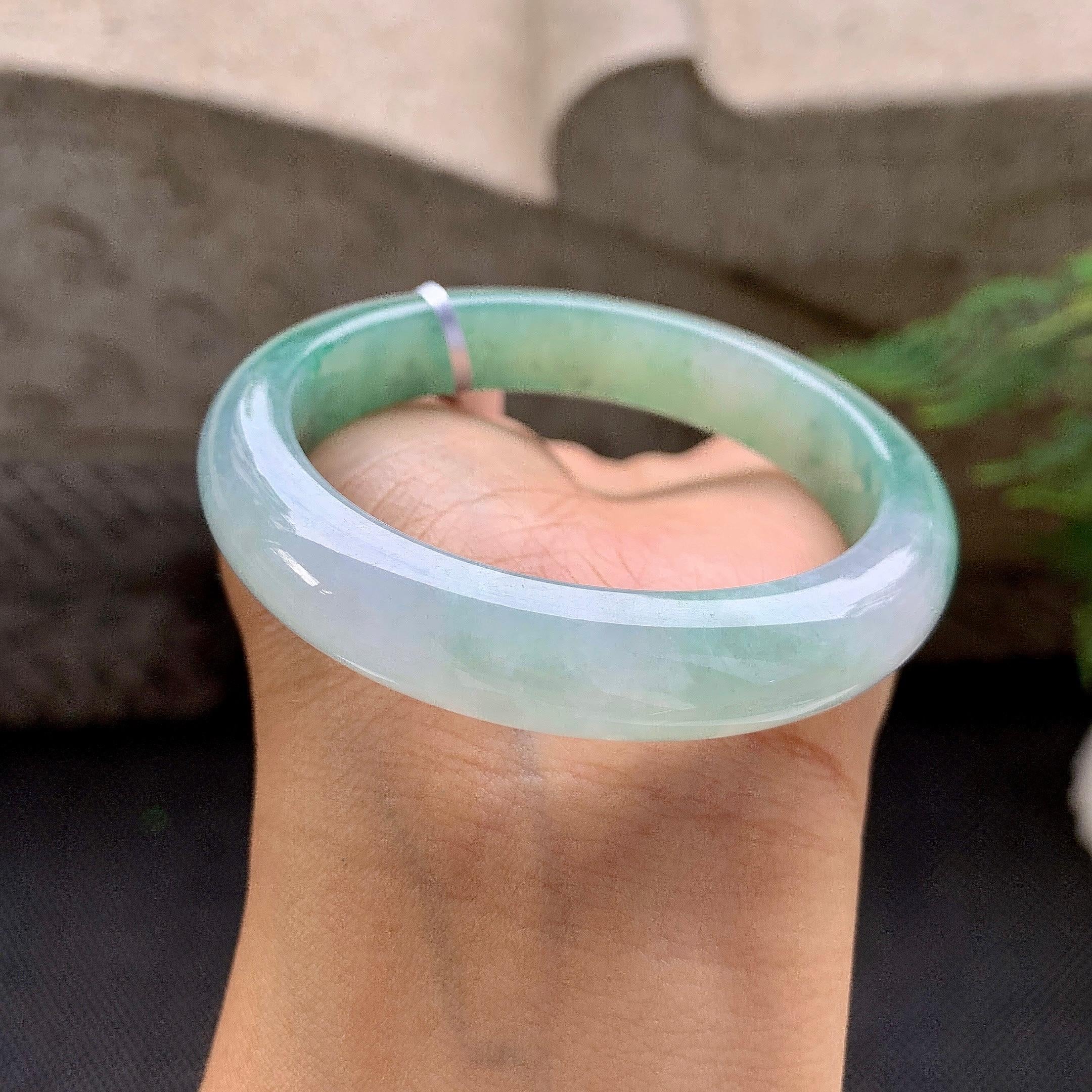 细糯种飘花平安镯（54mm）（yc257771）