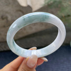 大圈口    细糯种飘花正圈平安镯61.2圈      天然缅甸A货翡翠（yc421201）