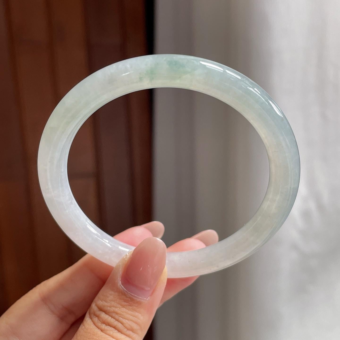 糯冰飘花圆条手镯 55圈 天然缅甸A货翡翠（yc693801）