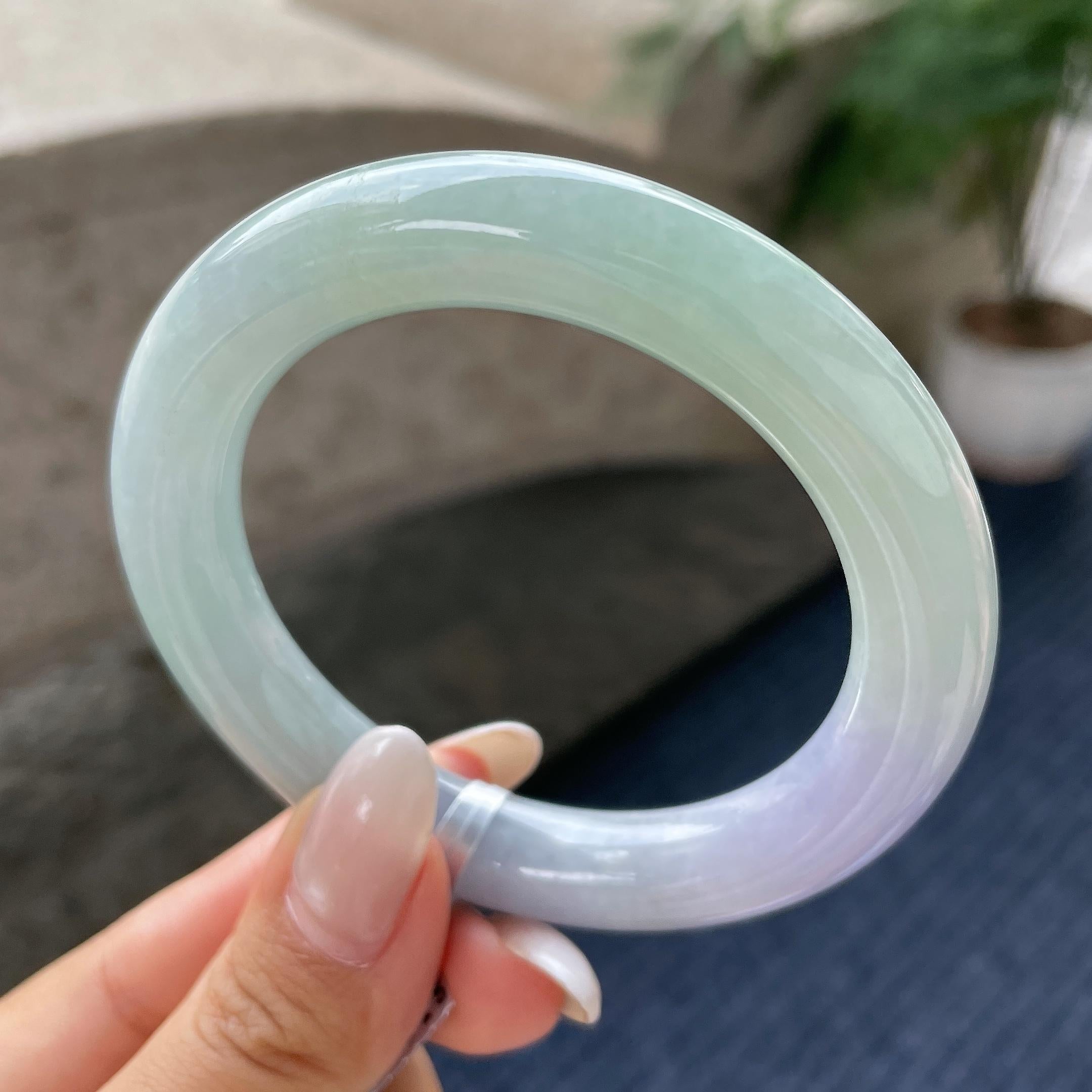 细糯种春彩圆条手镯56.4圈        天然缅甸A货翡翠（yc421286）