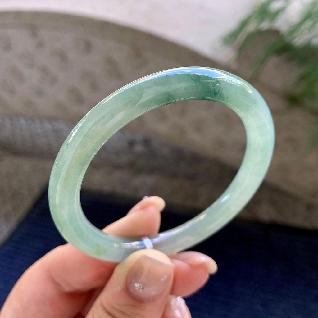 细糯种油青底飘花圆条手镯53.3圈口  天然缅甸A货翡翠（yc457008）