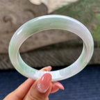 大圈口    细糯种飘绿花正圈平安镯61.9圈     天然缅甸A货翡翠（yc423785）
