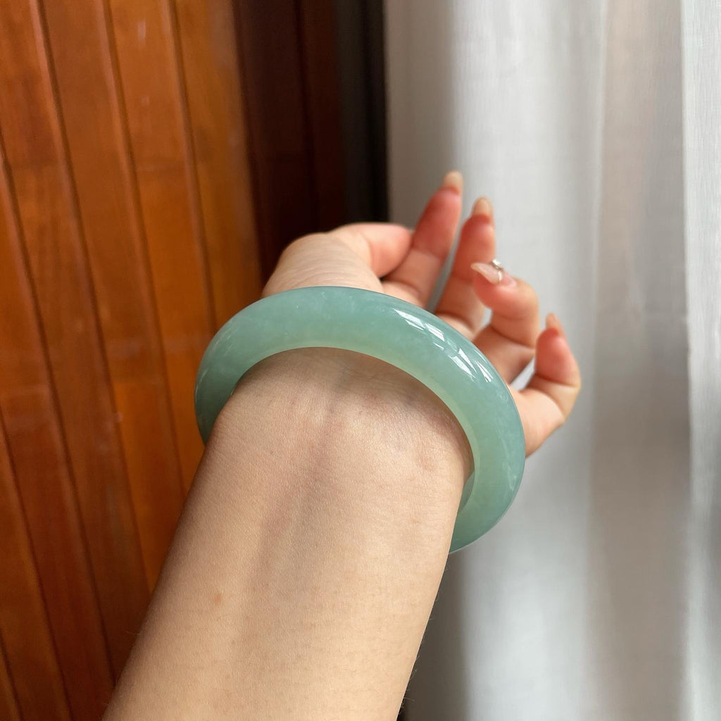 糯冰种晴底翡翠平安镯（56mm）（yc200656）
