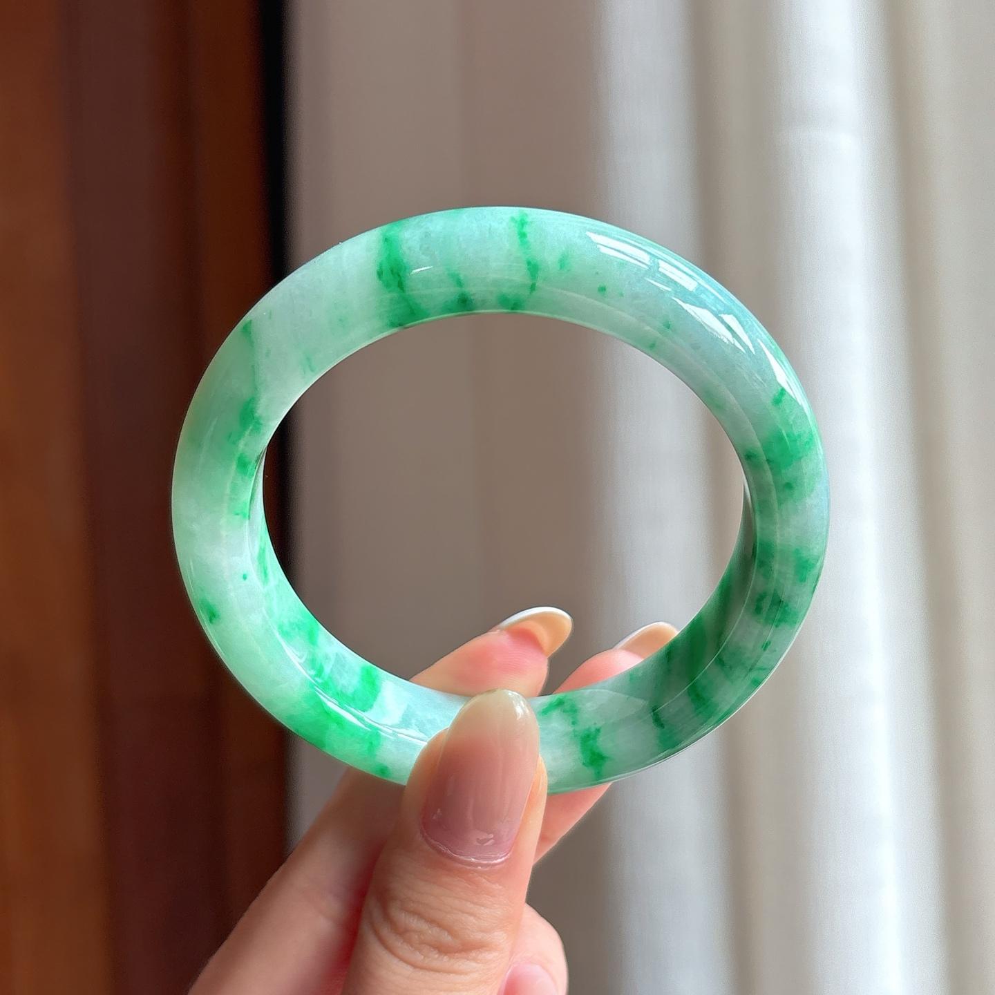 糯冰飘花翡翠平安镯（55.3mm)（yc396363）