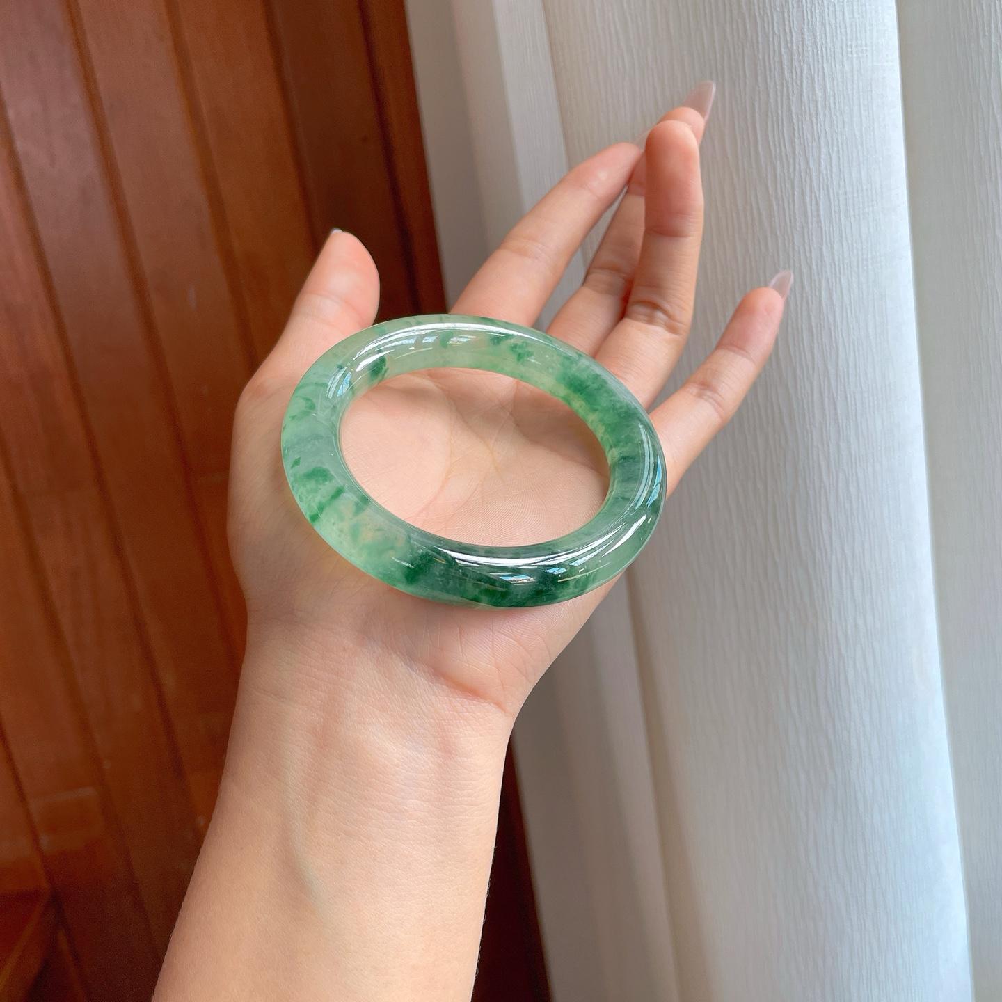 冰种飘花翡翠圆条手镯（56mm）（yc312989）