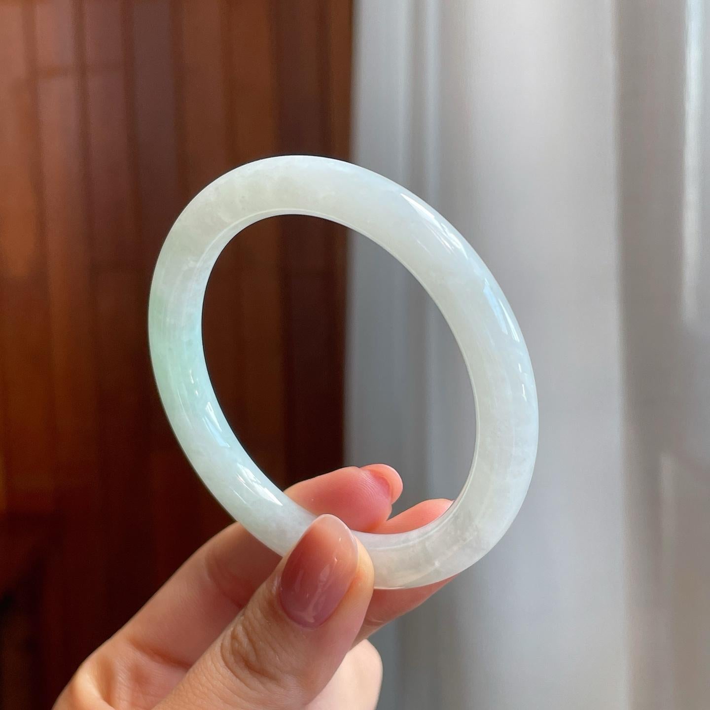 糯冰带色翡翠圆条手镯（53mm)（yc322586）