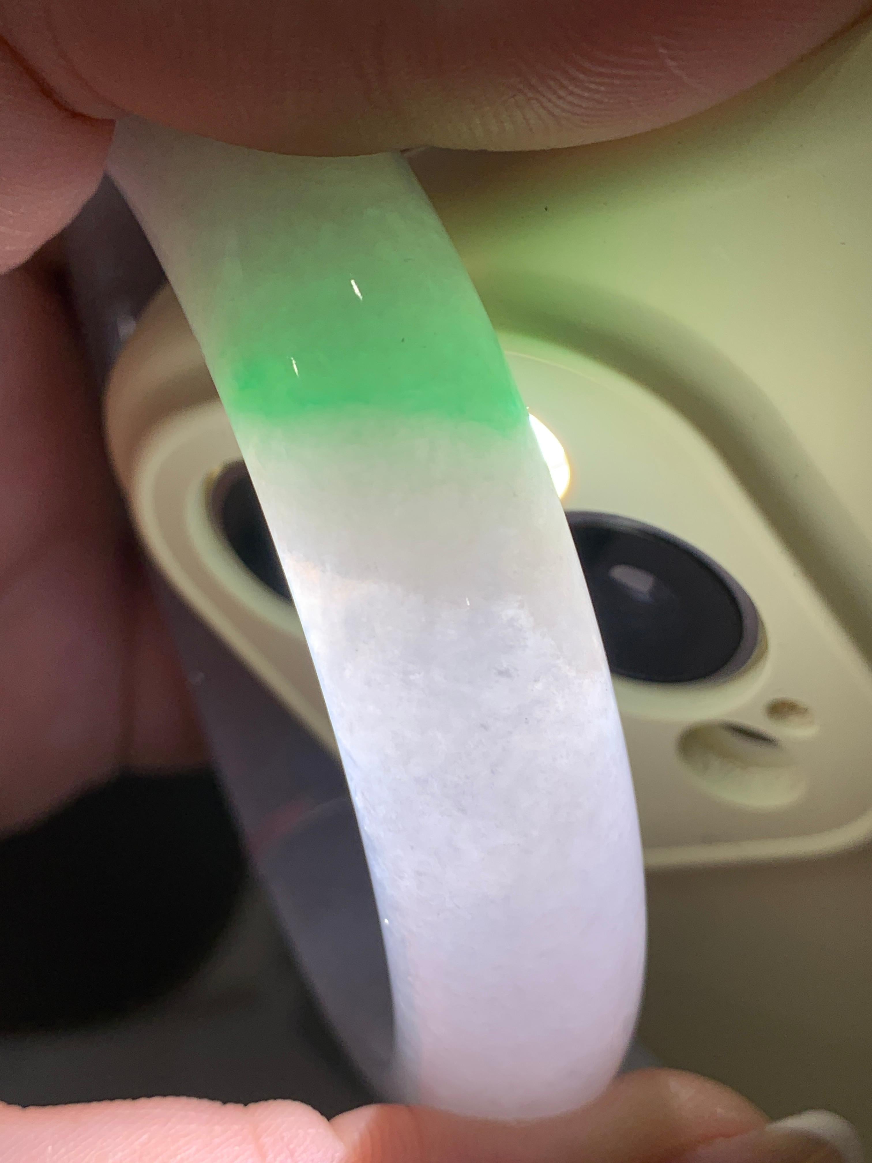 大圈口 糯种白底青正圈平安镯 58.7圈口 天然缅甸A货翡翠（yc383116）