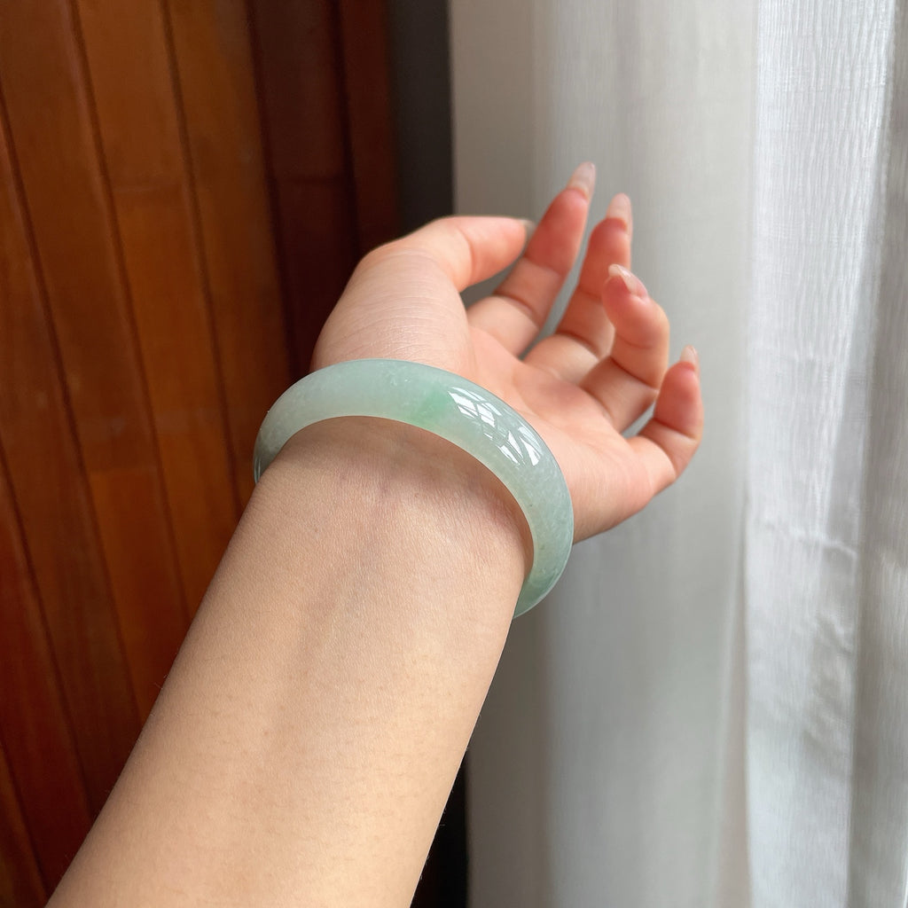 糯冰种晴底翡翠平安镯（52mm）