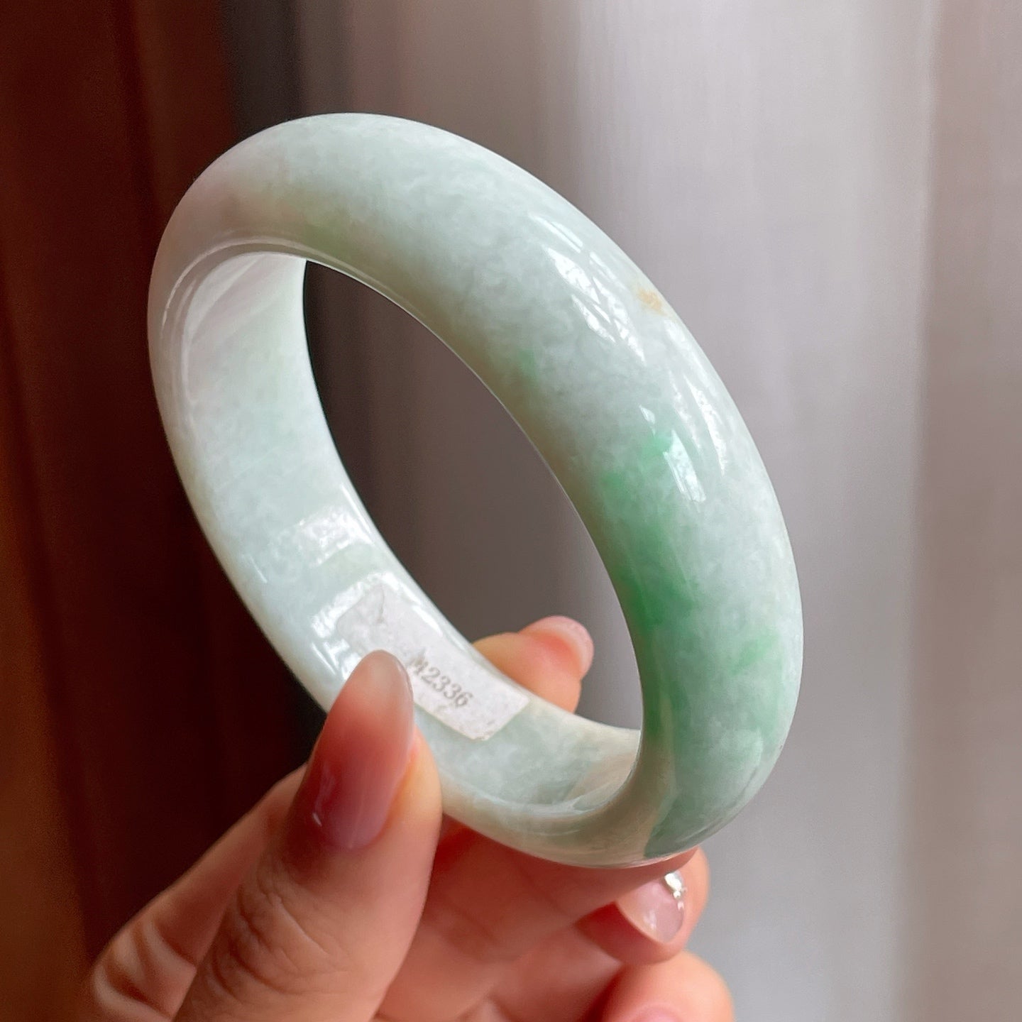 细糯种飘绿花翡翠宽版平安镯（54mm）
