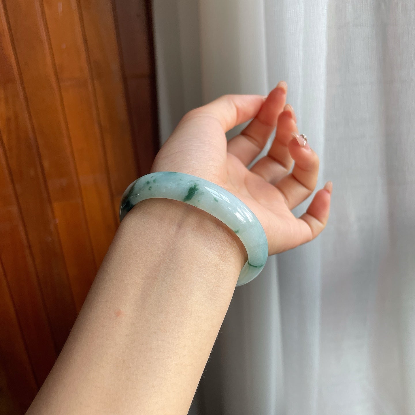 糯冰种飘花翡翠贵妃平安镯（53mm）
