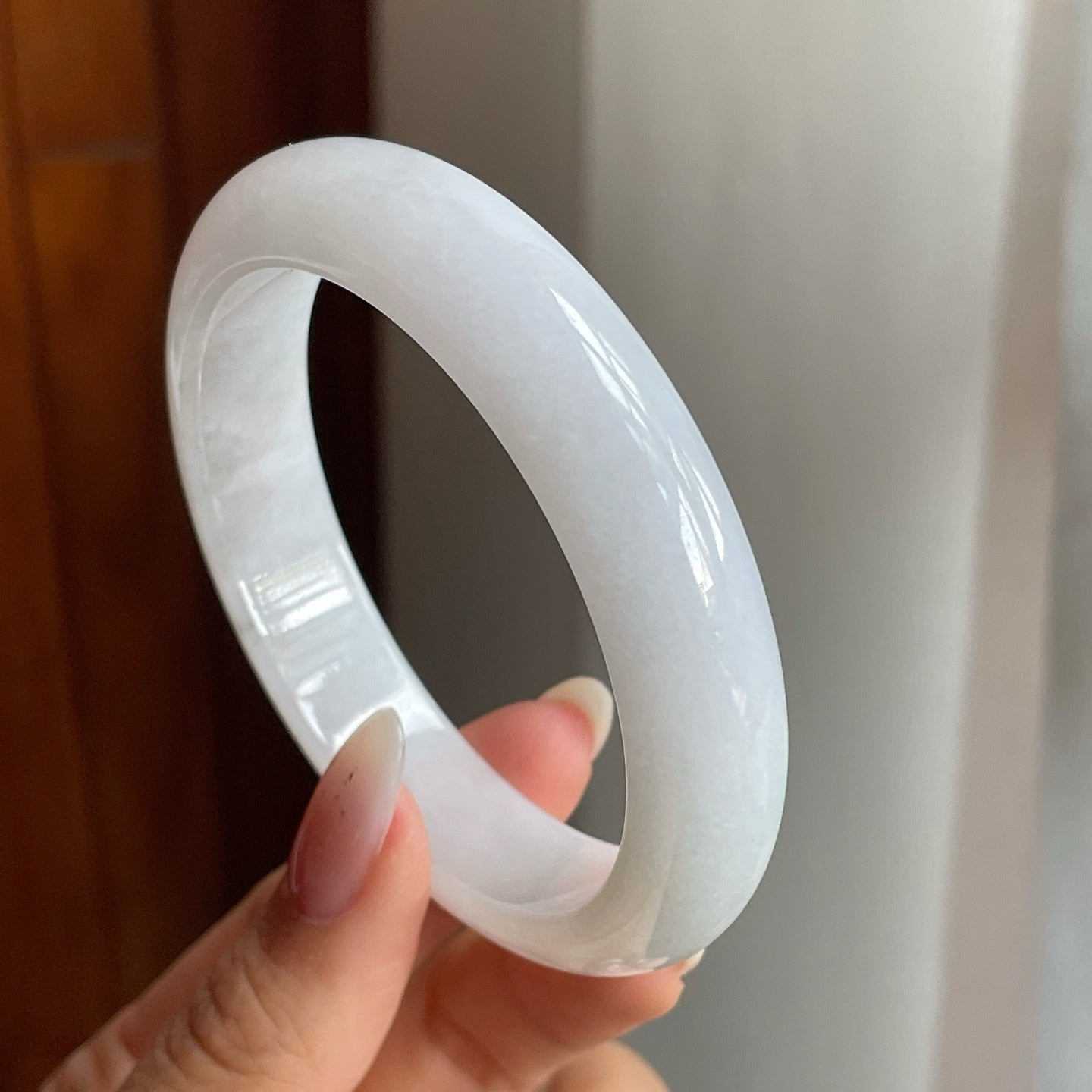 糯冰种淡春翡翠平安镯（55mm）