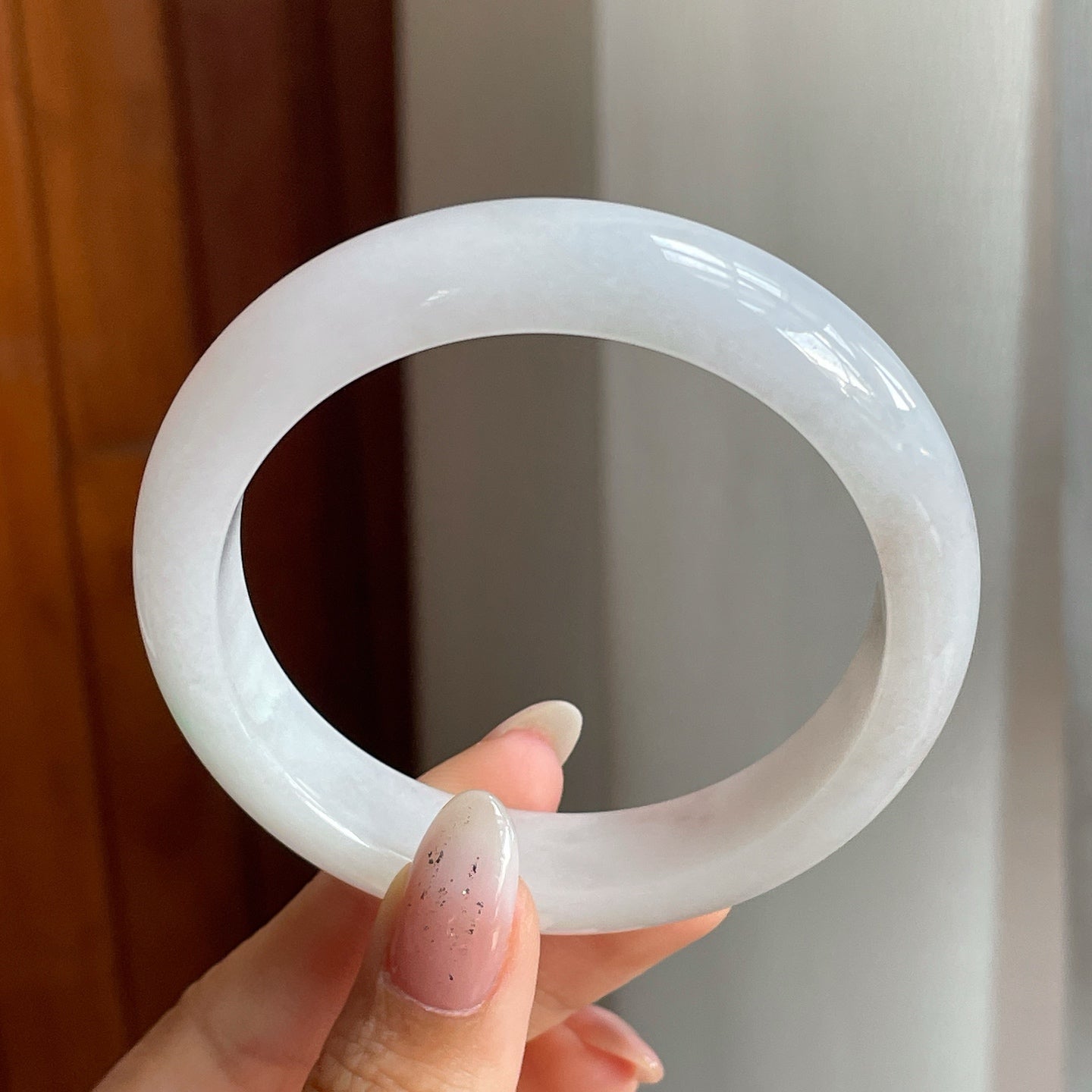 糯冰种淡春翡翠平安镯（55mm）