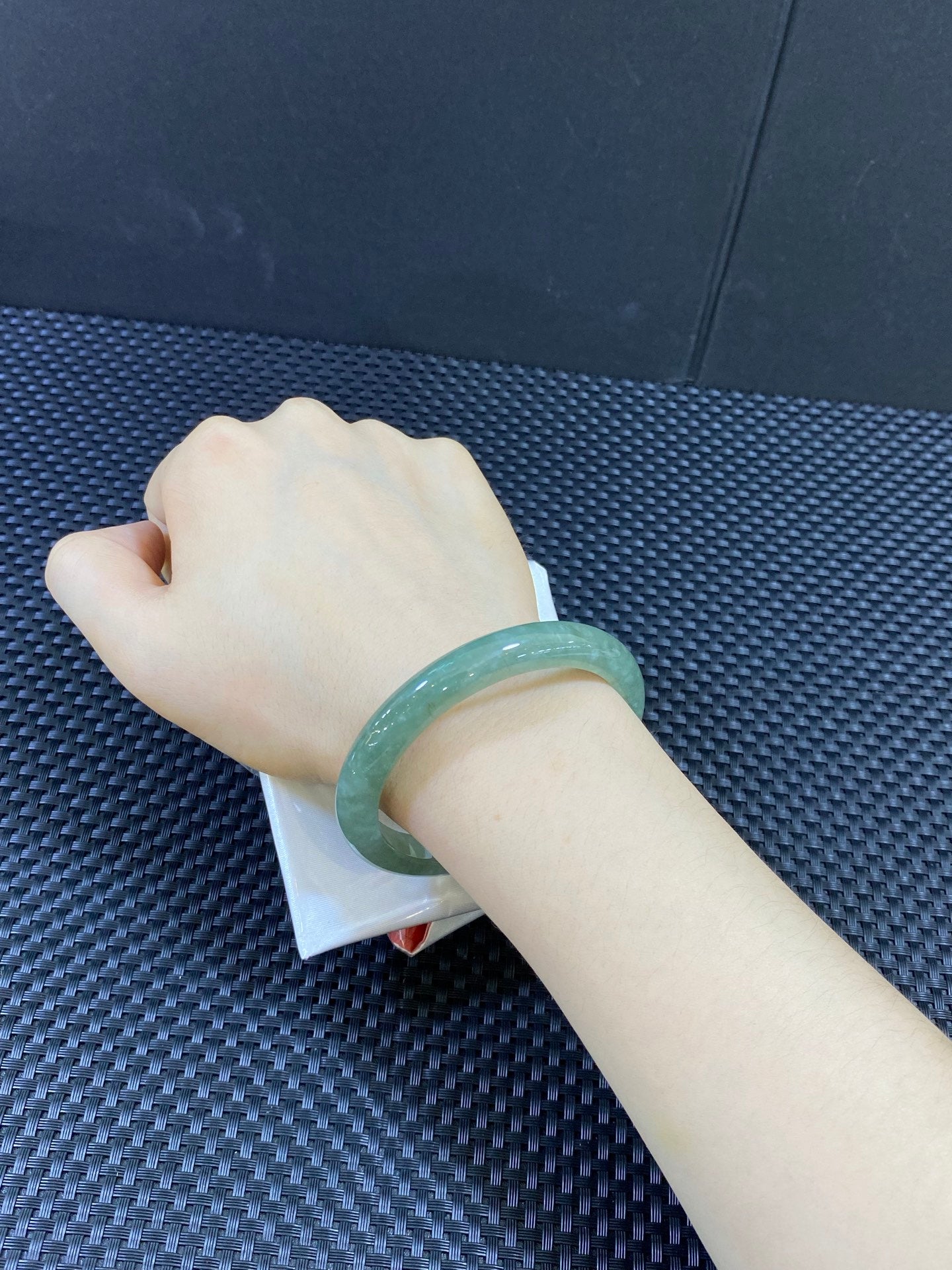 糯冰油青翡翠平安镯，尺寸：57.2-9.3-7.5（wg0027446）