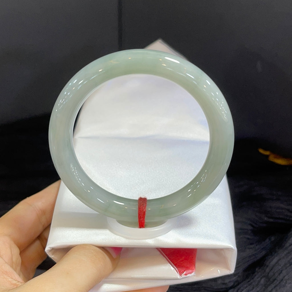 糯冰晴水底色圆条翡翠手镯 ，尺寸：54- 9.4-9（wg0027426）