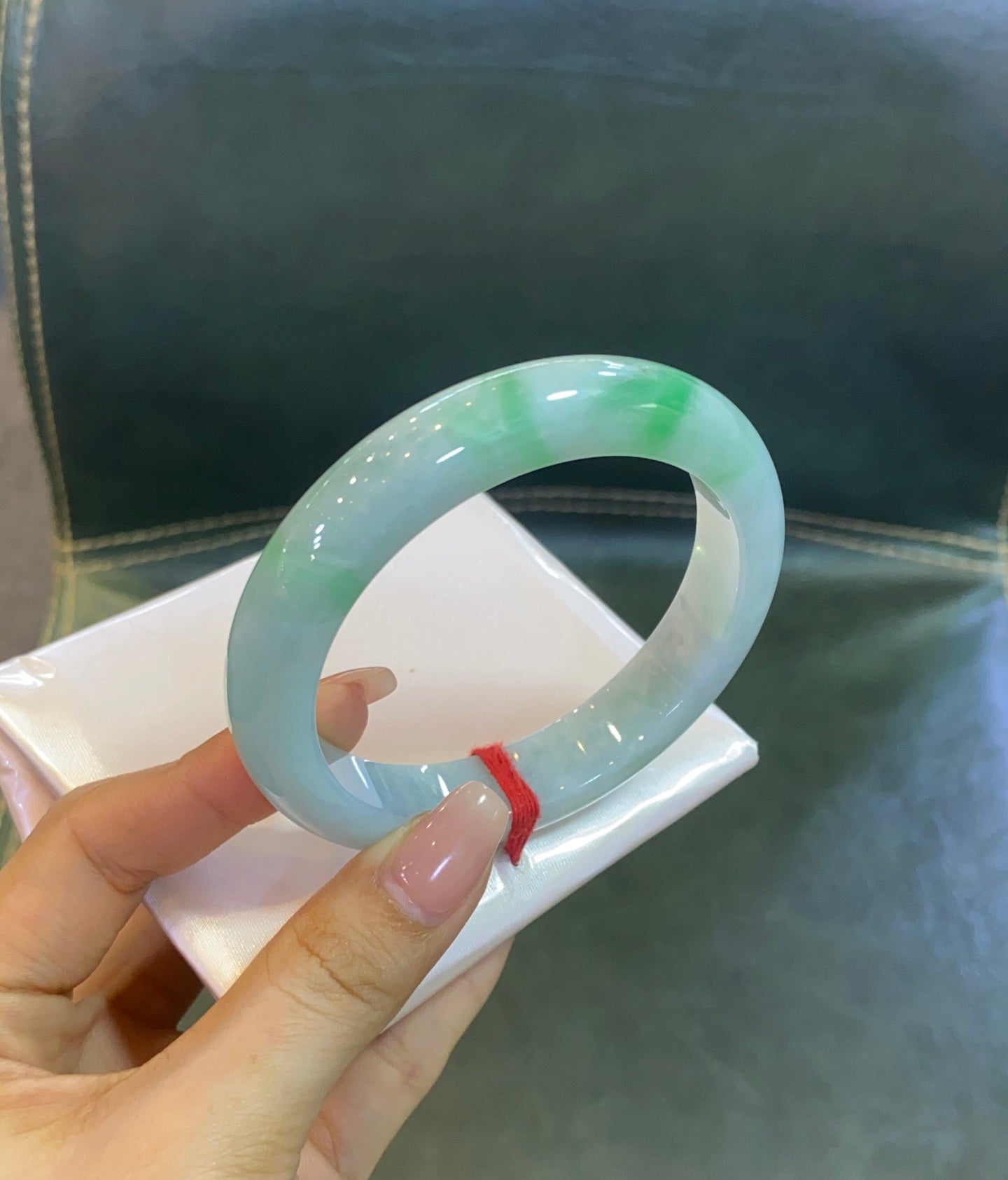 超值推荐白底青翡翠手镯 ️尺寸：58.3-12.0-8.2（wg0035187）