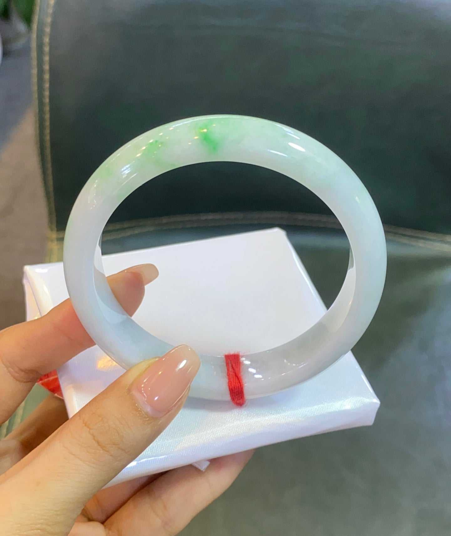 超值推荐白底青翡翠手镯 ️尺寸：59.7-12.9-8.8（wg0035182）