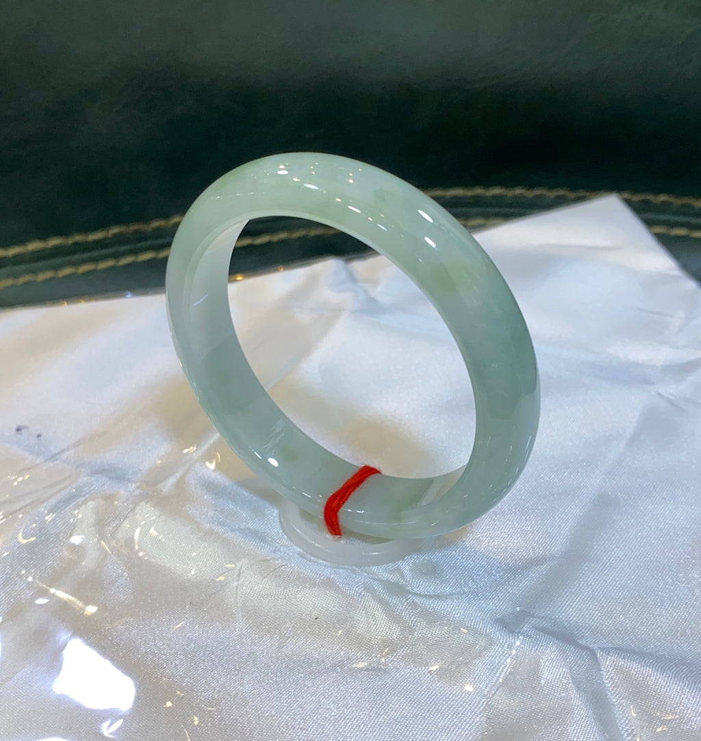 细糯晴底翡翠平安镯｜ 编号：24071203-5004 具体尺寸:55-12.5-7.5（wg0040734）