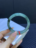细糯油青飘花翡翠平安镯 编号：25030302-8005 具体尺寸：56-11.0-9.0（wg0041291）