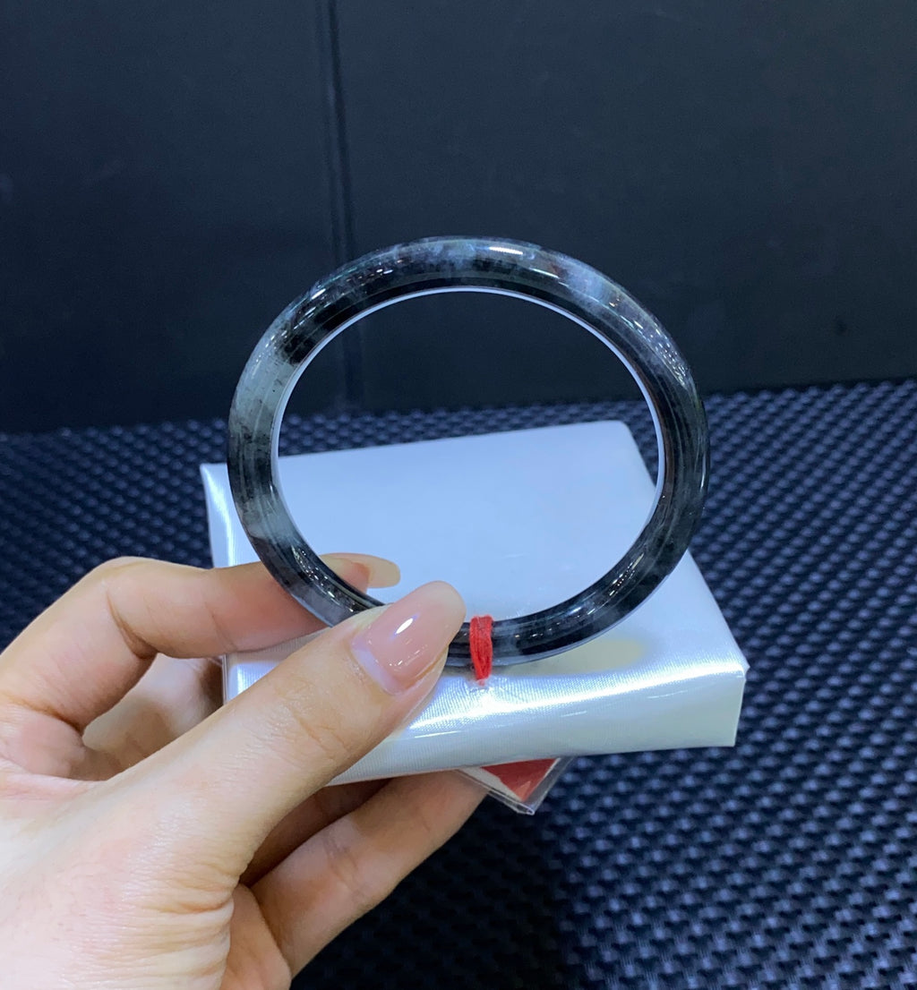 细糯乌鸡翡翠叮当镯 编号：24051708-30002 具体尺寸：53.6-6.4-7.2（wg0041280）