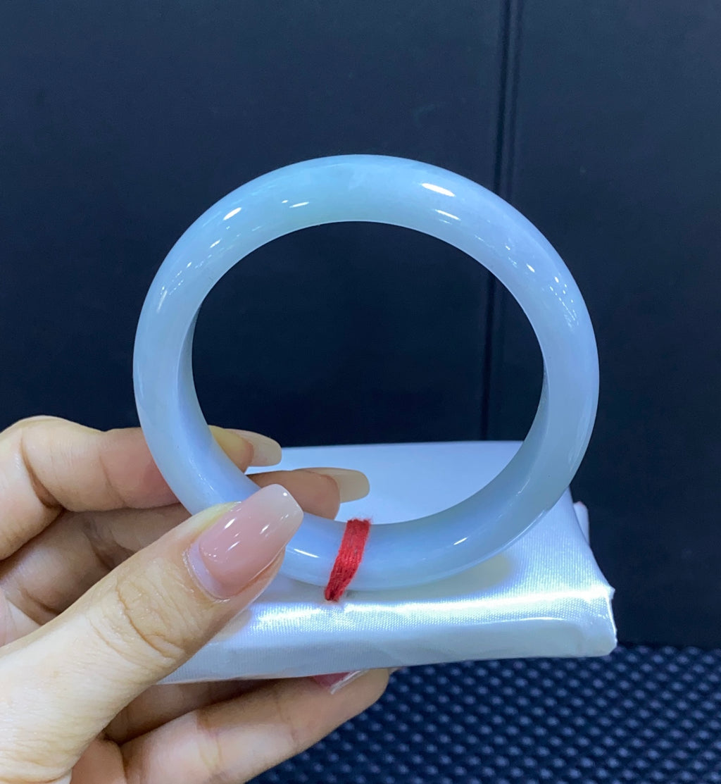 细糯蓝紫翡翠平安镯 编号：24070315-3002 具体尺寸：55.5-12.8-7.9（wg0043052）