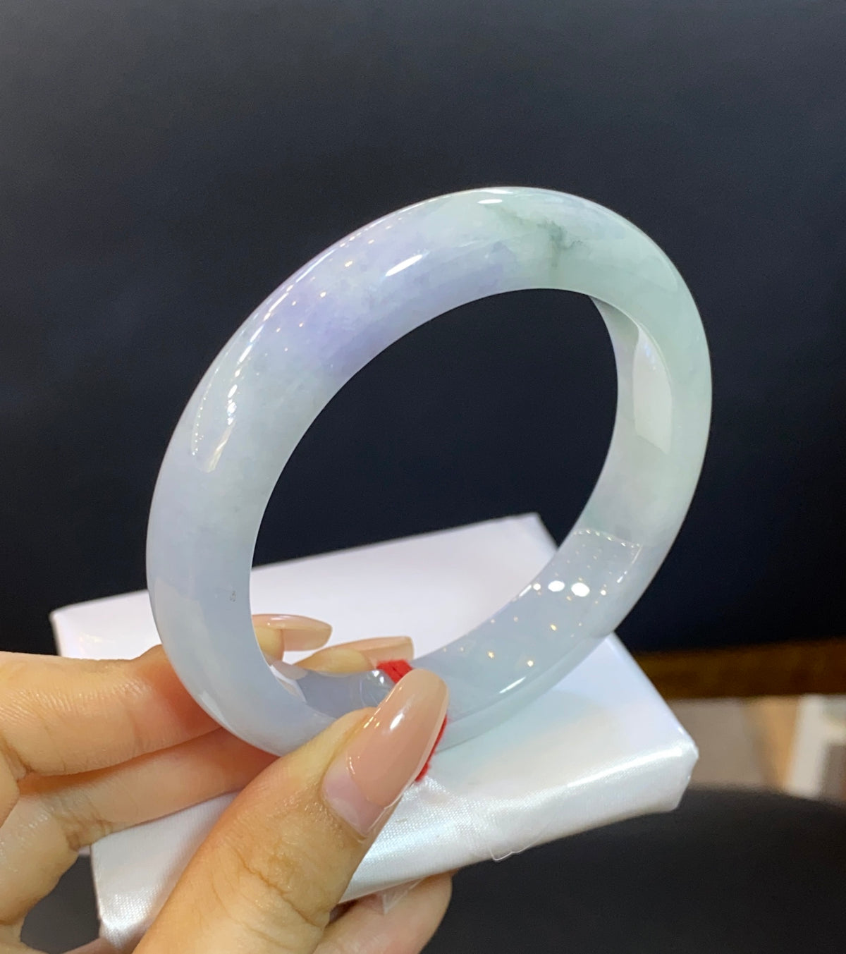 细糯春彩翡翠平安镯 丽.️57-58 | 编号：23080718-47030 具体尺寸：57.8-12.5-9（wg0067429）