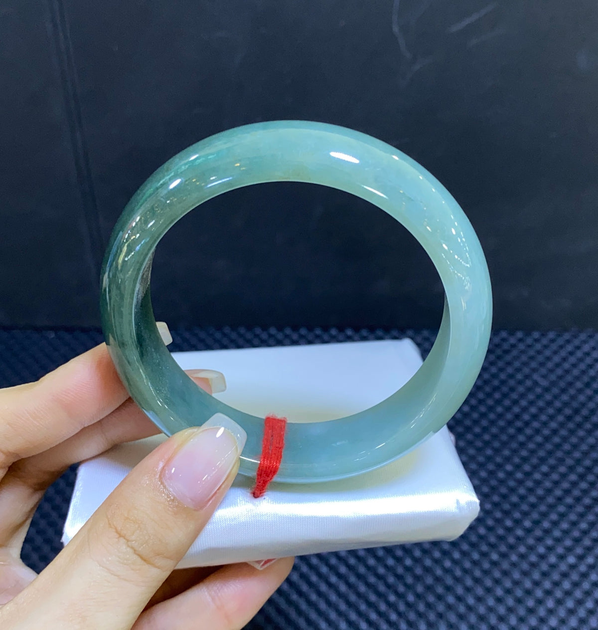 56-57｜ 编号：24071711-22007 具体尺寸：57-16-8.7 半山水宽版轮胎镯 上手大气（wg0081267）