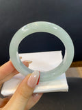 52-53 细糯晴底翡翠平安镯 编号：24091516-8006 具体尺寸：53-11-8.3（wg0107171）