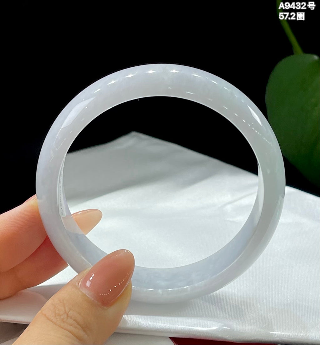 糯冰白月光平安镯A9432号 编号：2110216-108036-C19-14 具体尺寸：57.2-15.2-6.8（wg0038699）