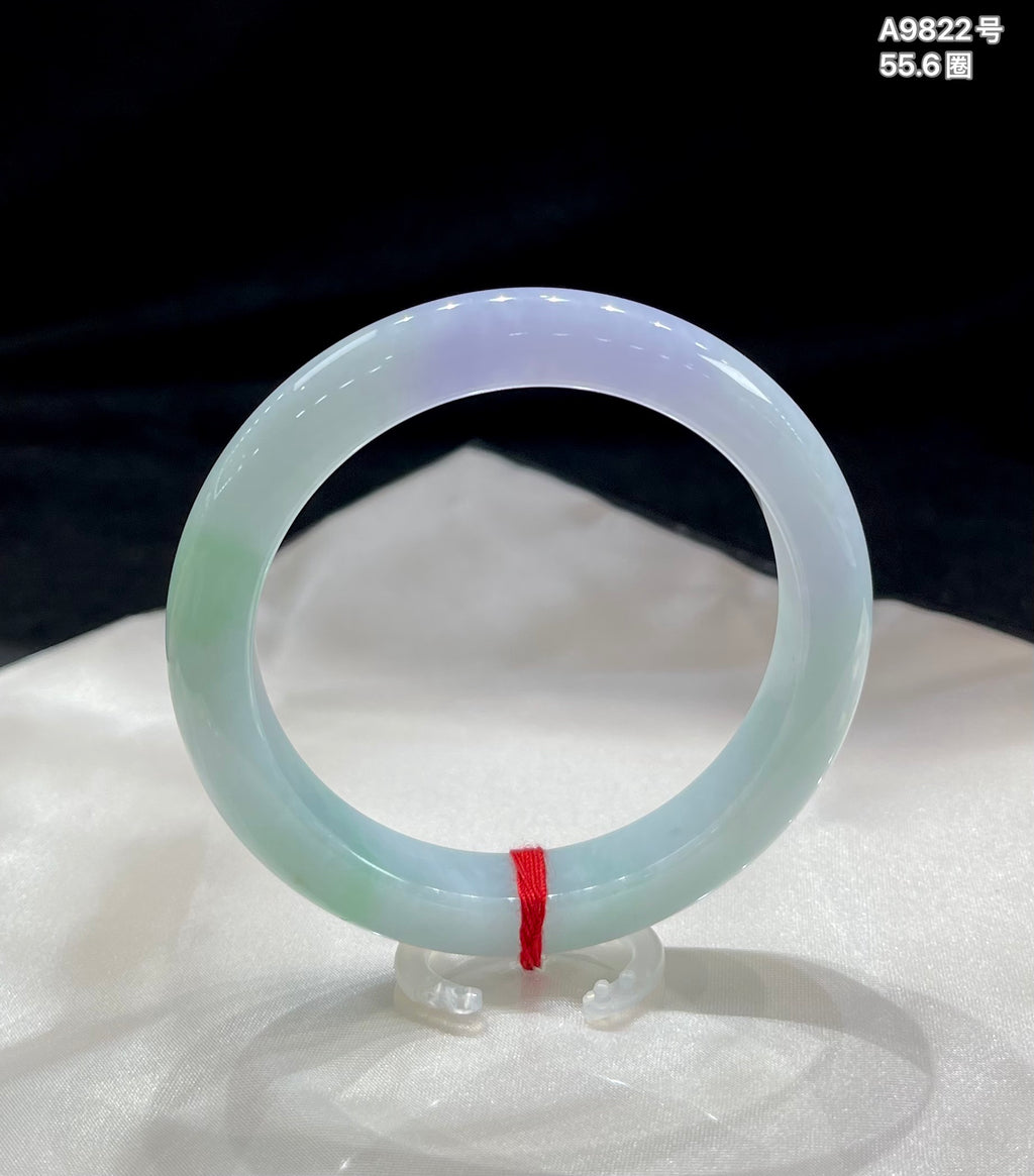 糯冰春彩平安镯A9822号 编号：26090910-6003-C19-6 具体尺寸：55.6-10.6-8.5 微瑕介意勿拍（wg0073479）