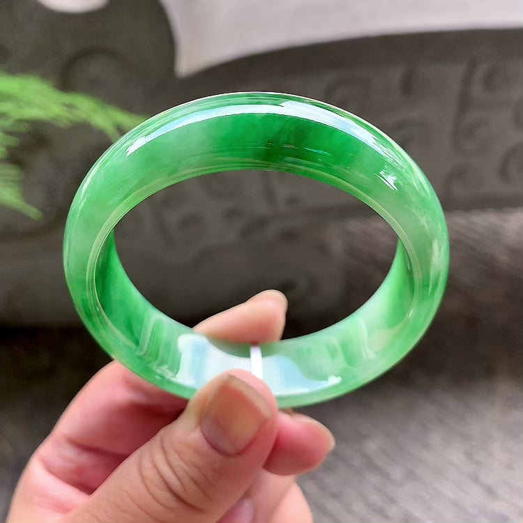 细糯种飘绿宽版轮胎手镯（55.3mm）（yc195347）