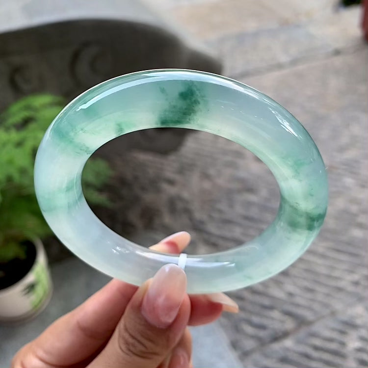 糯冰种飘花圆条手镯（57.4mm）（yc195369）